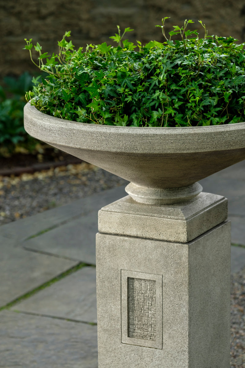 Gimlet Urn by Campania International