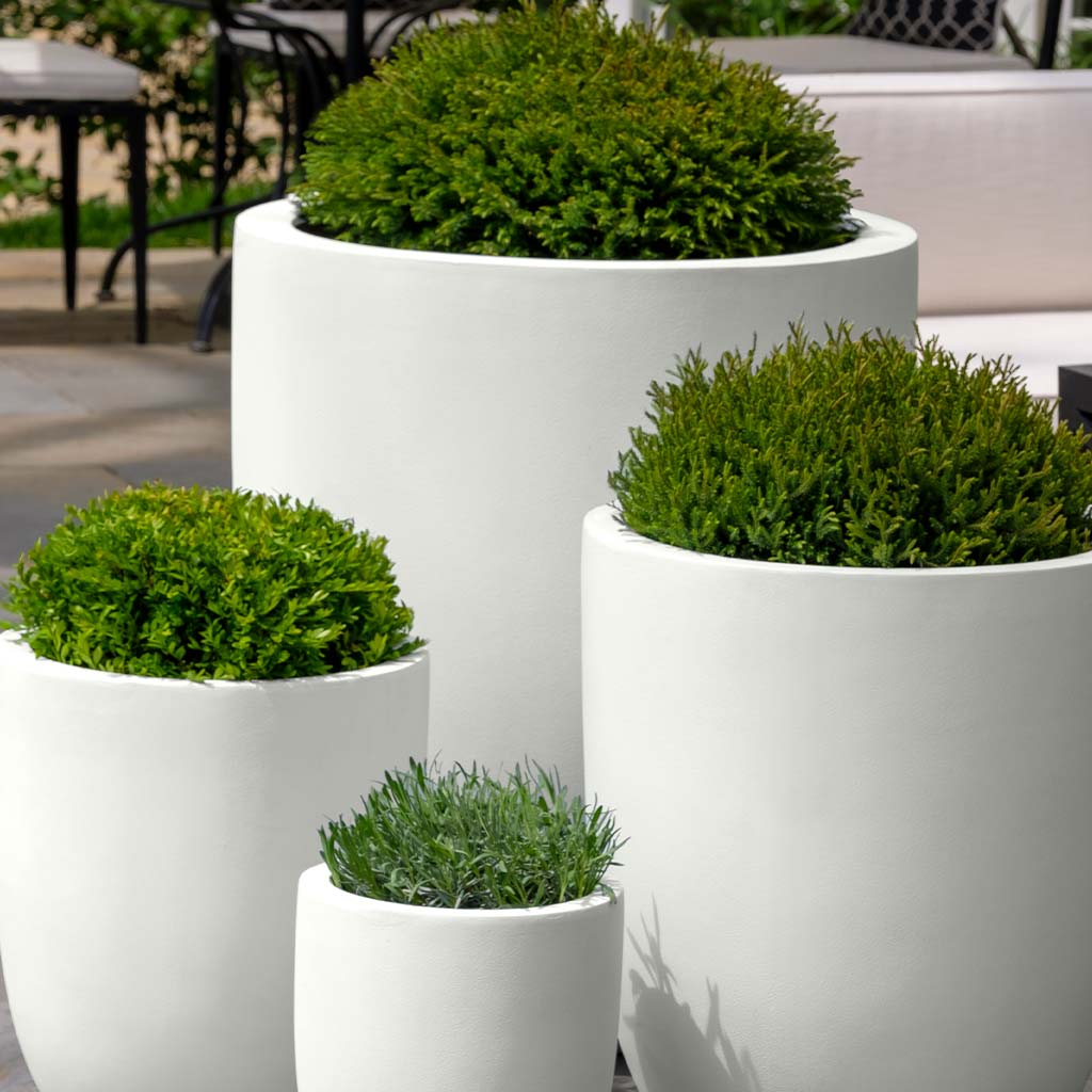 white round planter pots Bradford Planter, Extra Small Campania International Chalk Lite