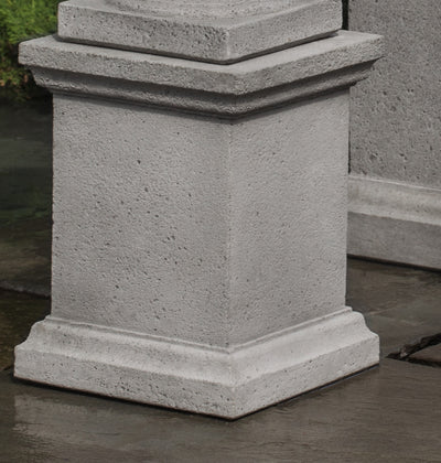 Square pedestal close up 