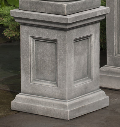 Square pedestal detail close up