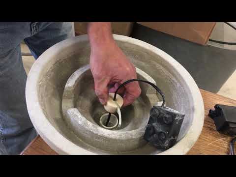 Video showing how to set up the pump in the fountain